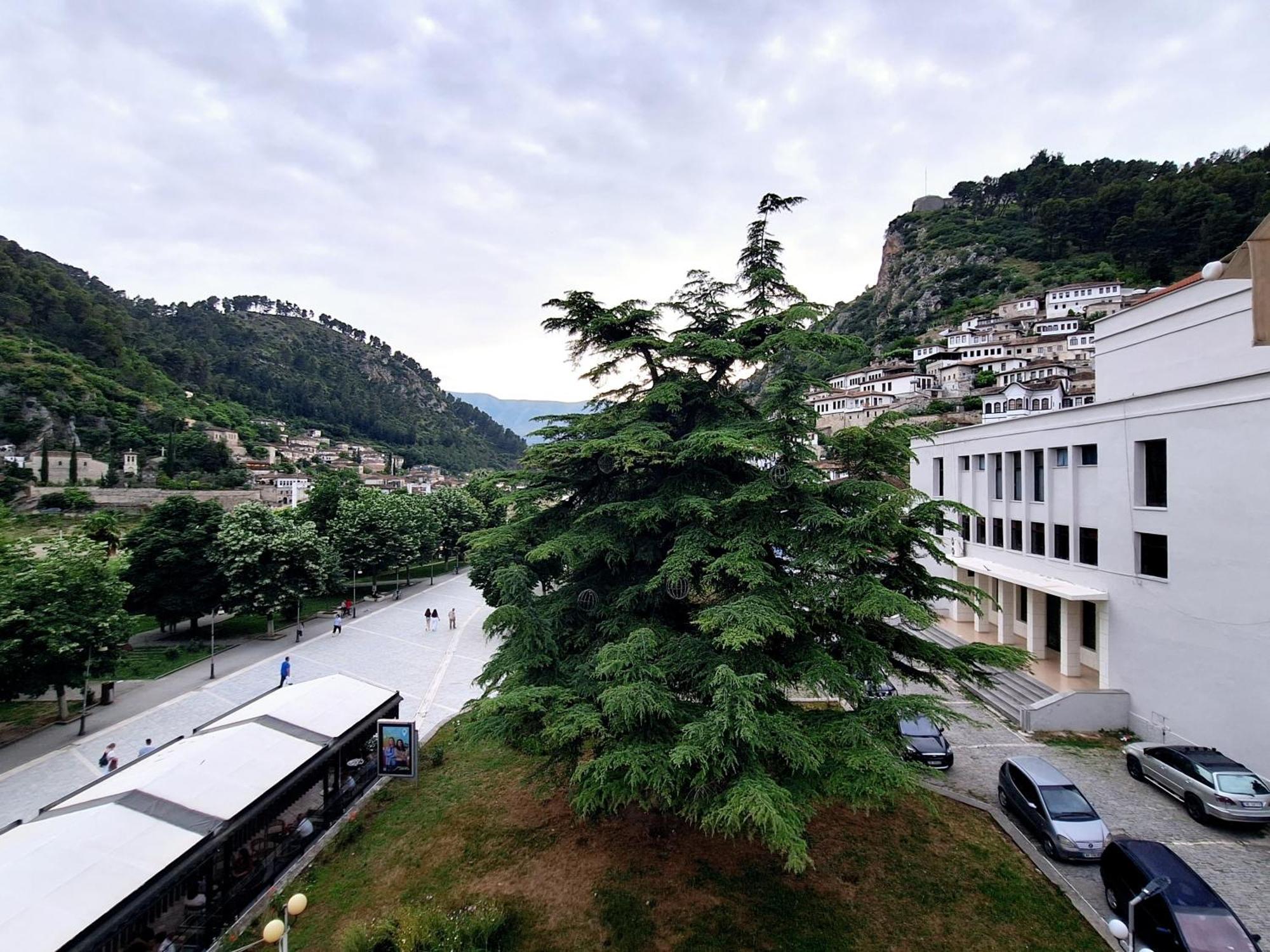 Magda Studio In Berat Center Eksteriør bilde